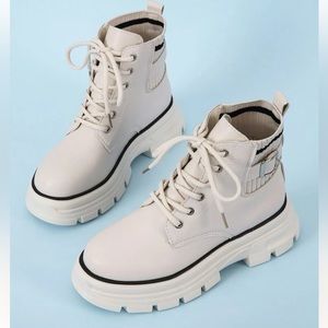 NWOT Chunky Boots